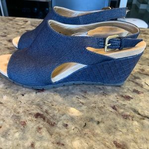 Bandolino Blue Wedges Size 8